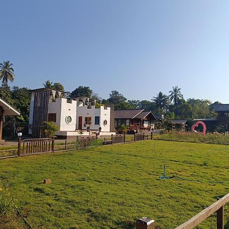 ม่วนใจ๋ปันสุข โฮมสเตย์แอนคาเฟ่ Muanjai Punsuk Homestay And Cafe Chom Thong Exterior foto