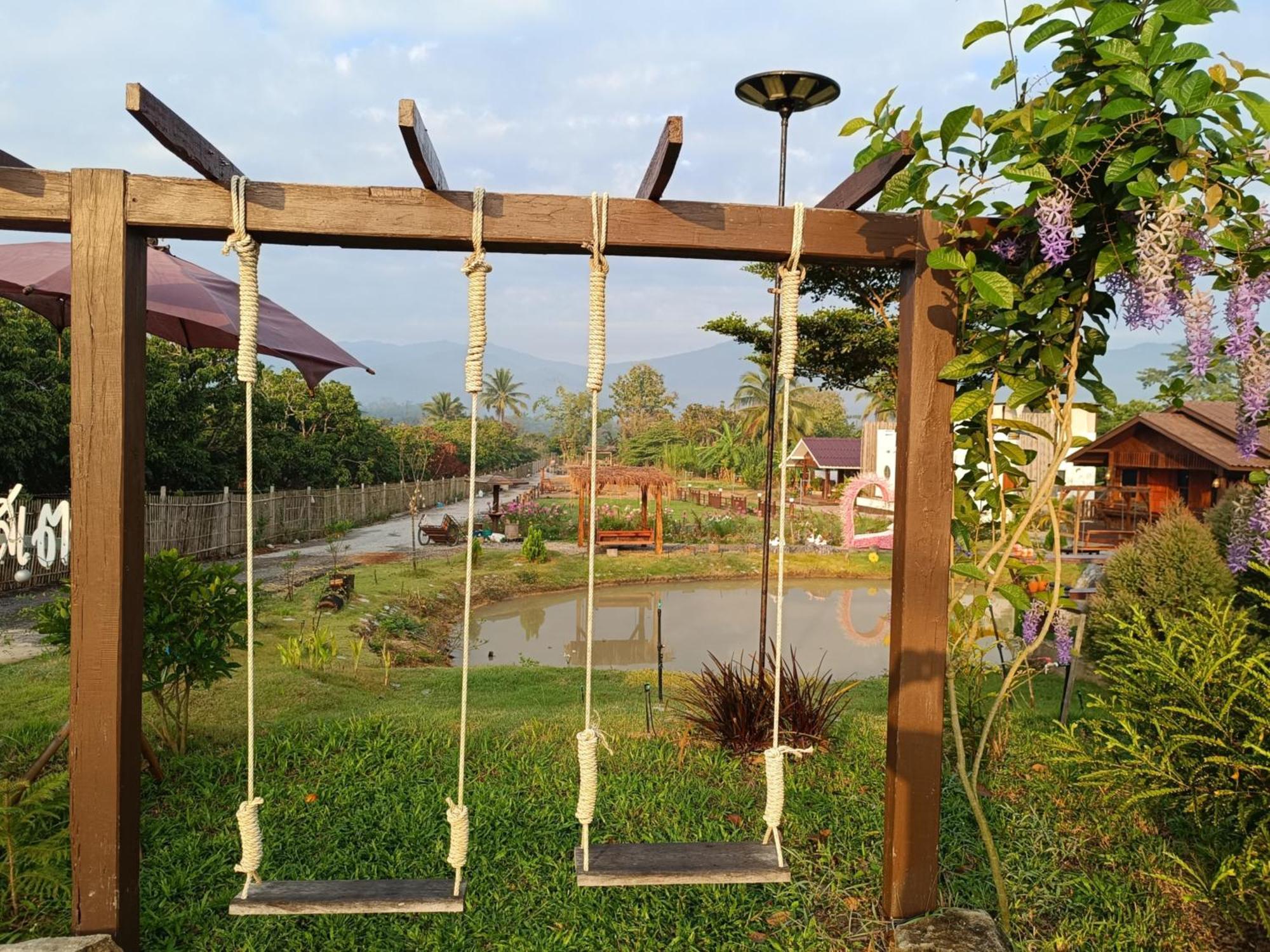 ม่วนใจ๋ปันสุข โฮมสเตย์แอนคาเฟ่ Muanjai Punsuk Homestay And Cafe Chom Thong Exterior foto